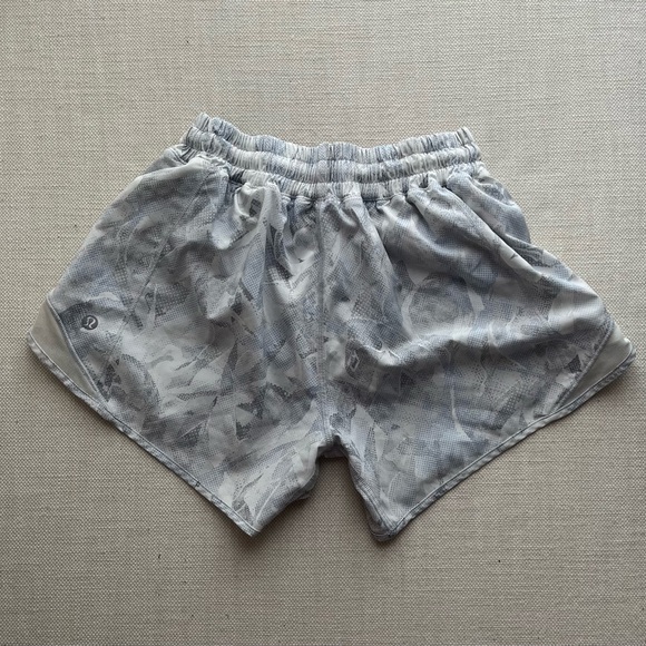 Lululemon Hotty Hots - 4 Tall - Multicolored - Picture 2 of 4